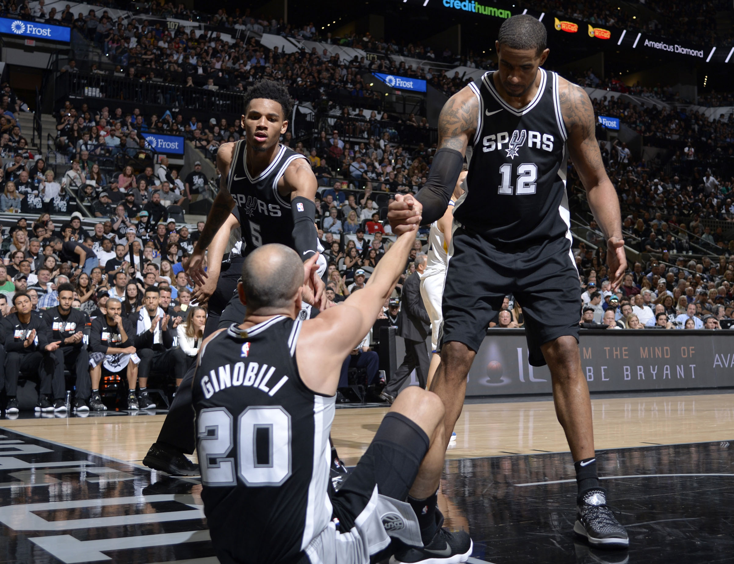 dejounte_murray_embed_photo_.jpg